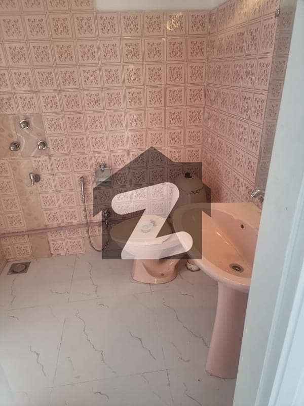 Property Connect offers 2600sqft 1ST floor neat and clean space available for rent in G8 G8