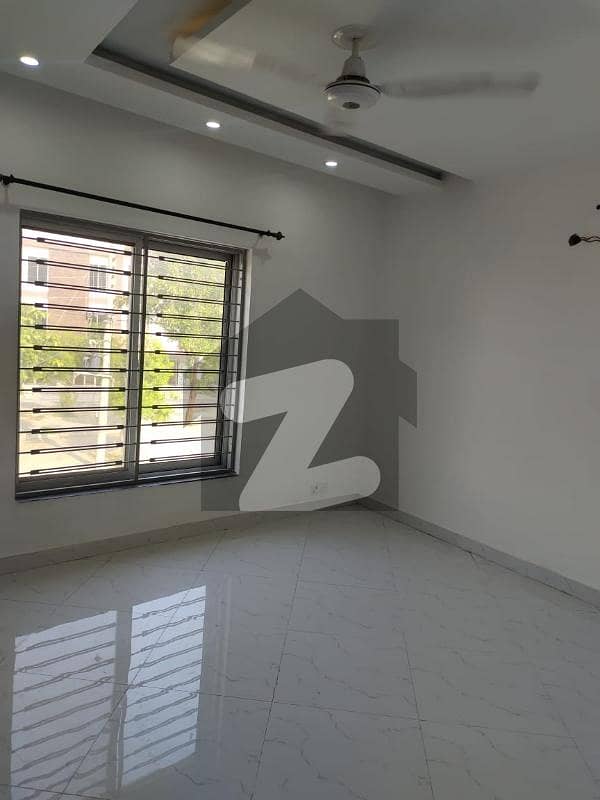 4 Marla Brand New Apartment For Rent hundred percent original pics