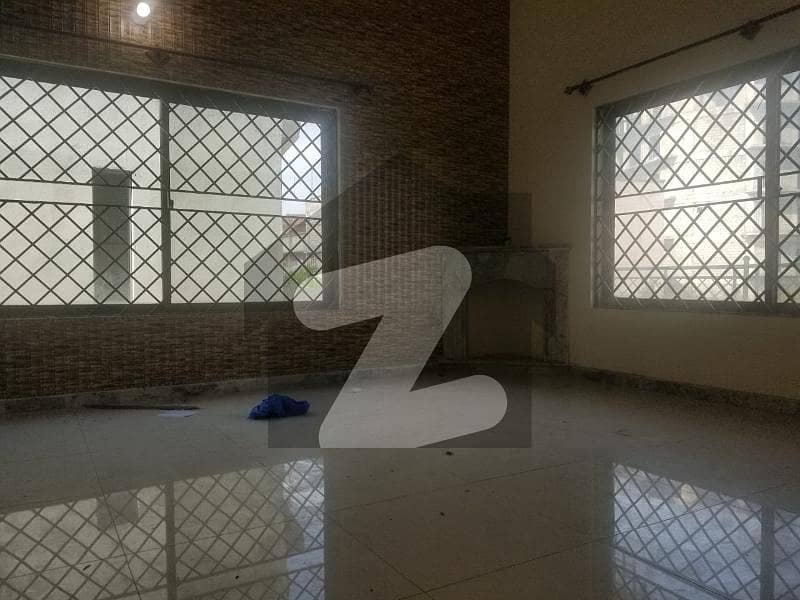 1 KANAL Beautiful House Available for Rent in Bani Gala. Bani Gala