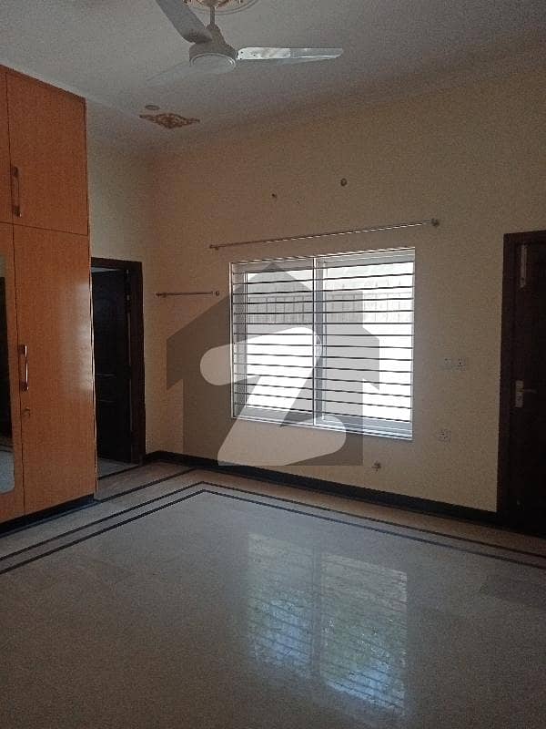 1 KANAL SINGLE STORY HOUSE FOR RENT WITH GAS IN SECTOR F 17 MPCHS