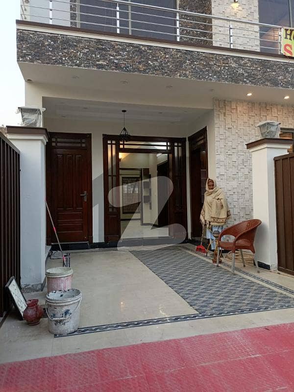 G13.4 MARLA 25X40 BRAND LUXURY SOLID HOUSE FOR SALE PRIME LOCATION G13