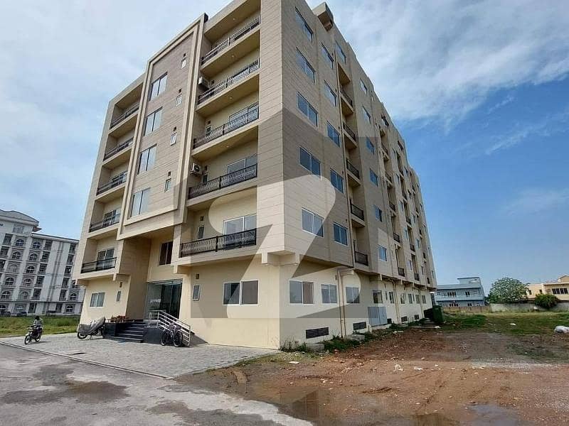 2 Bed Apartment For Sale 1050 Square Feet Area Ready To Move River