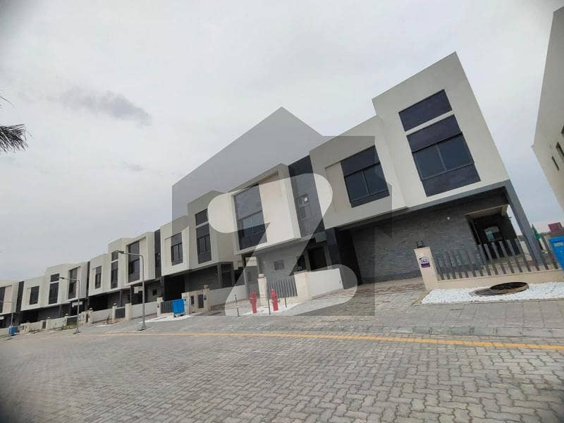 Fully Fitted One Kanal Villa for Sale in Eighteen Ia for Sale in