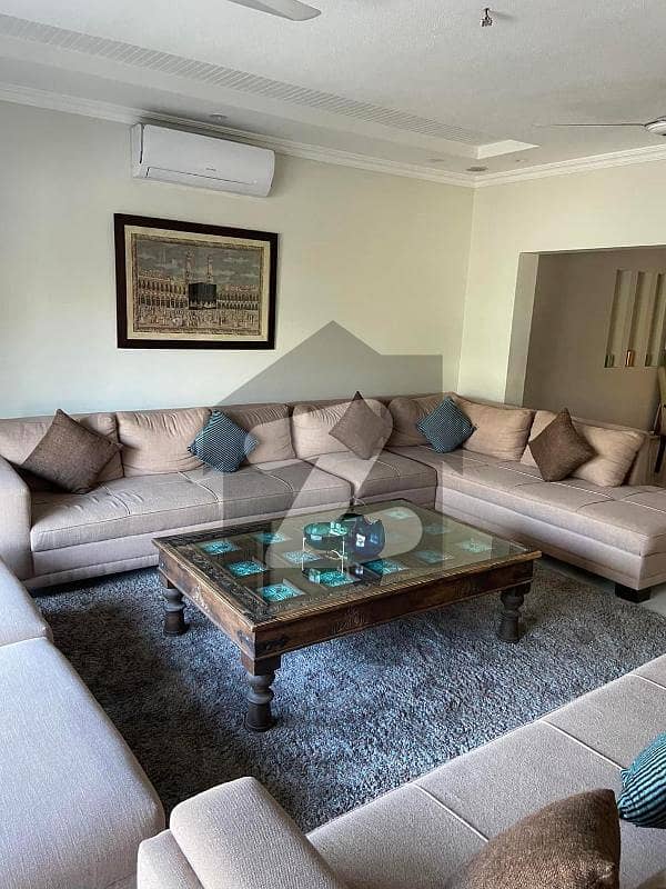 22 MARLA FULLY Furnished HOUSE IN BAHRIA TOWN PHASE 3 EXECUTIVE LODGES FOR RENT Bahria Town
