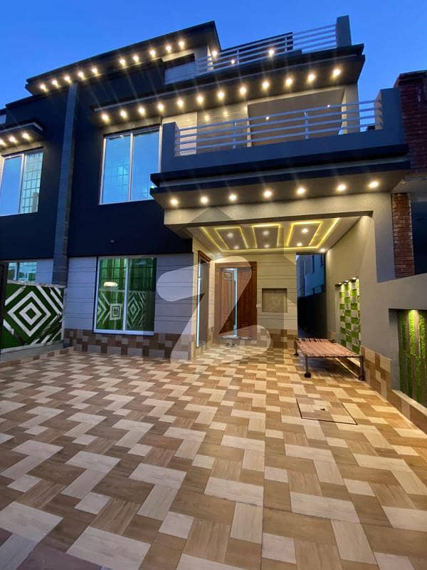 10 Brand New Ultra Modern Design House For Sale Near Valencia Town