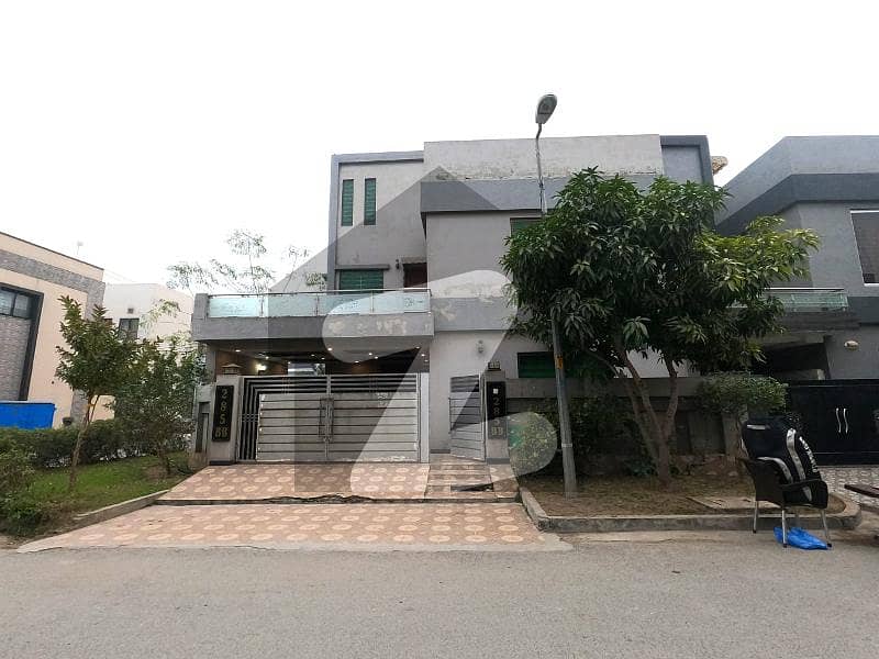 Best Location In Bahria Town Opposite Mcdonald Corner House For Sale