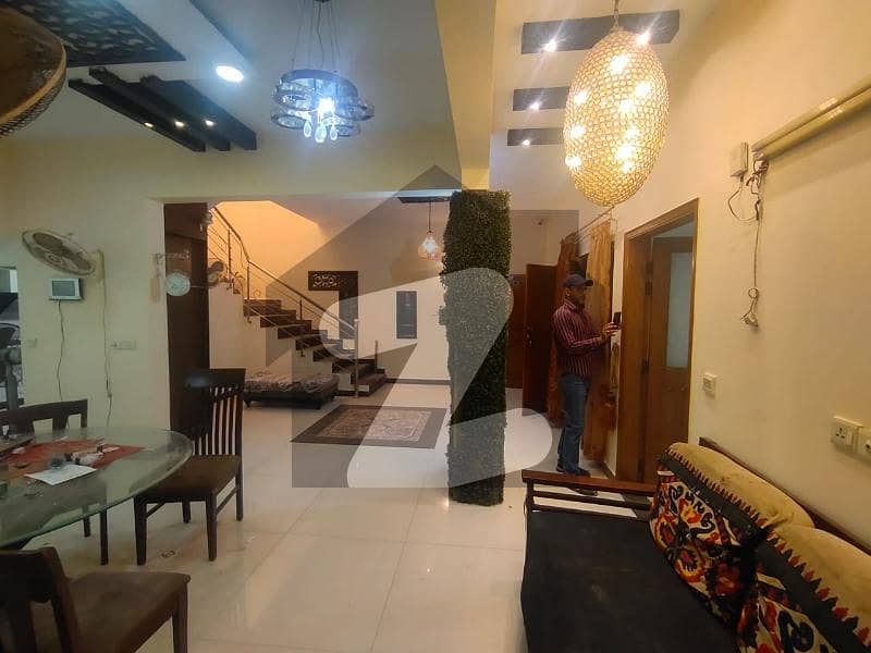 250 Yards Townhouse For Sale In Clifton Block 5 Clifton Block 5