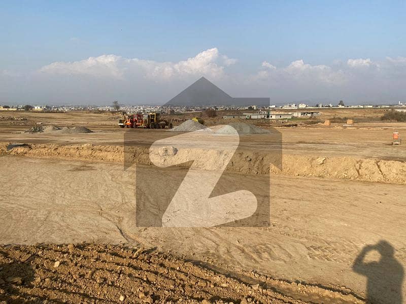 Get Your Hands On 7 near to possession Gulberg Residencia Block P