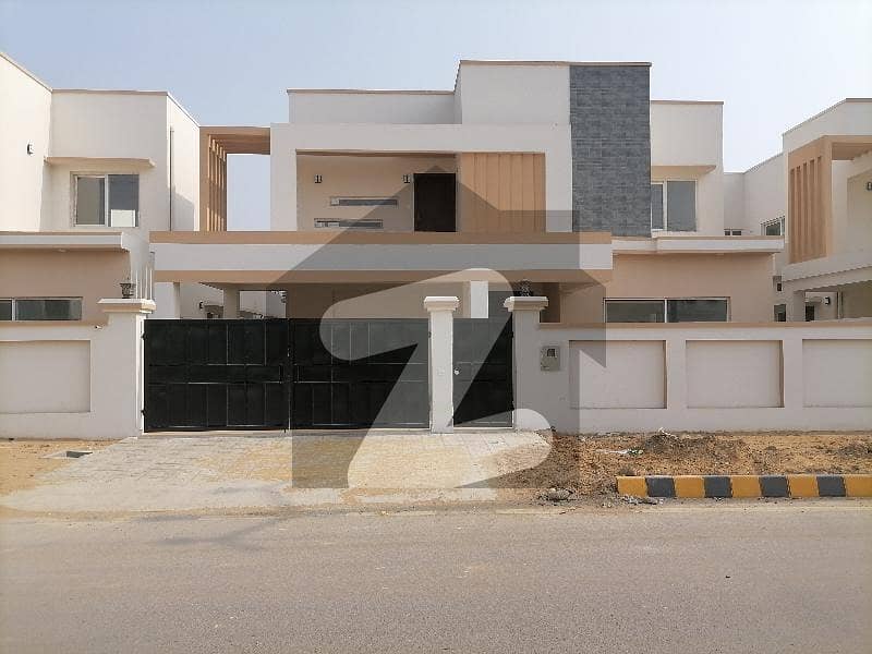 Spacious 500 Square Yards House Available For sale In Falcon Complex