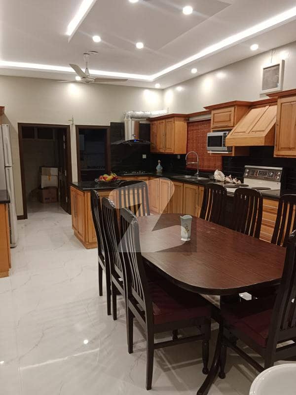 F11 1000 Yards HOUSE, MODERN ARCHITECTURAL, double STOREY, 9 Bedrooms