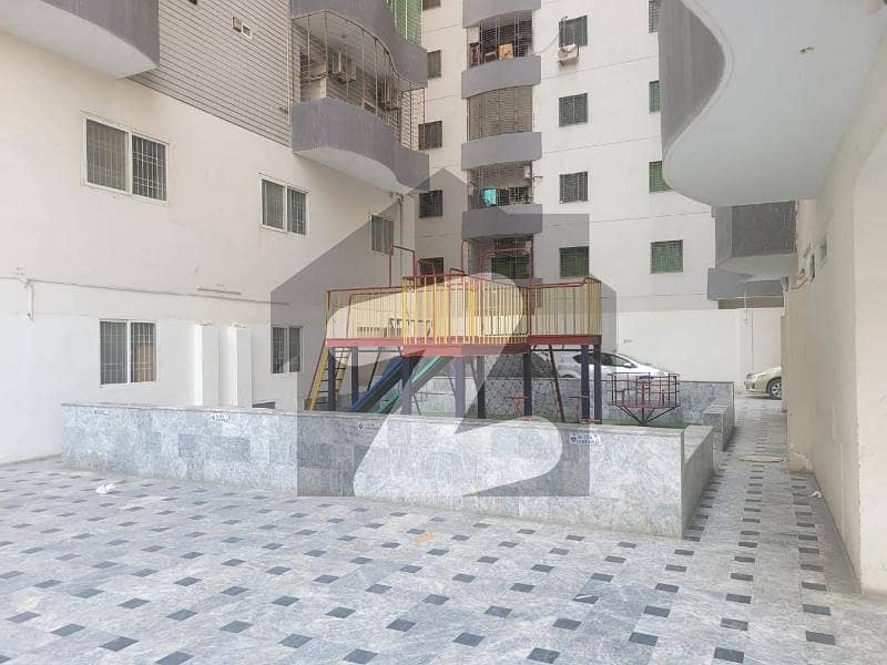 Avail Yourself A Great 2700 Square Feet Flat In Lateef Duplex Luxuria