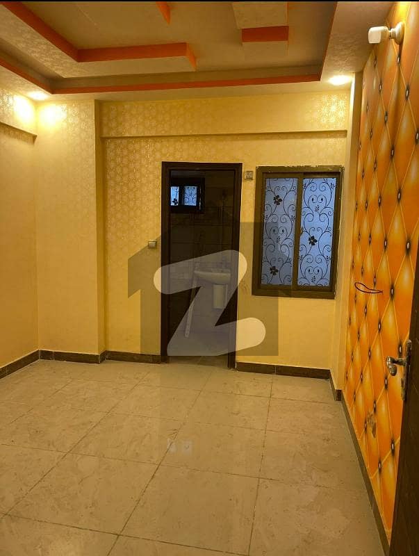 2 BED DD FULLY DECORATED FLAT UP FOR SALE AT GARDEN EAST KARACHI Garden