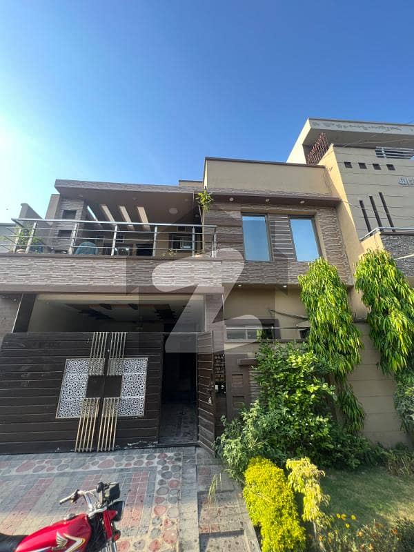 6 Marla Elegant House For Sale, B Block AL Rehman Garden Phase4 Near