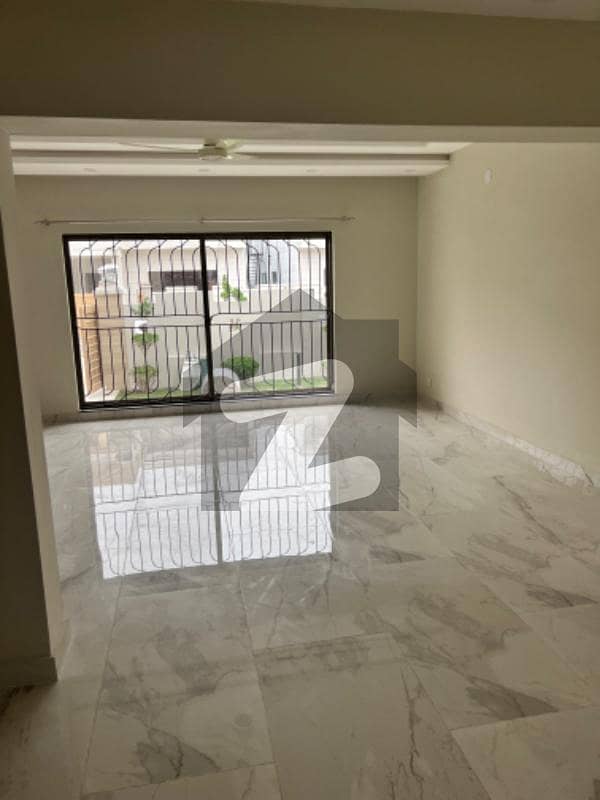 ASKARI 10 BRAND NEW 15 MARLA HOUSE WITH 5 BEDROOMS AVAILABLE FOR SALE