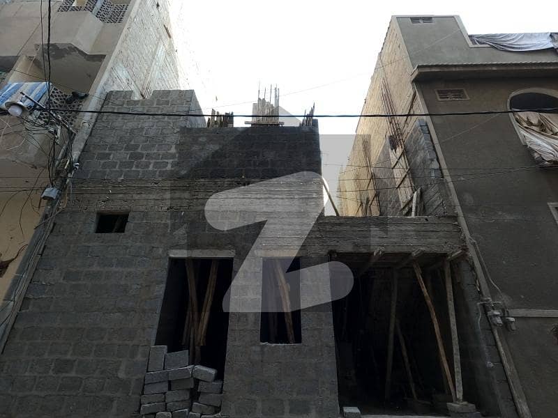 ProminentlyLocated Street Flat Available In Akhtar Colony For Sale