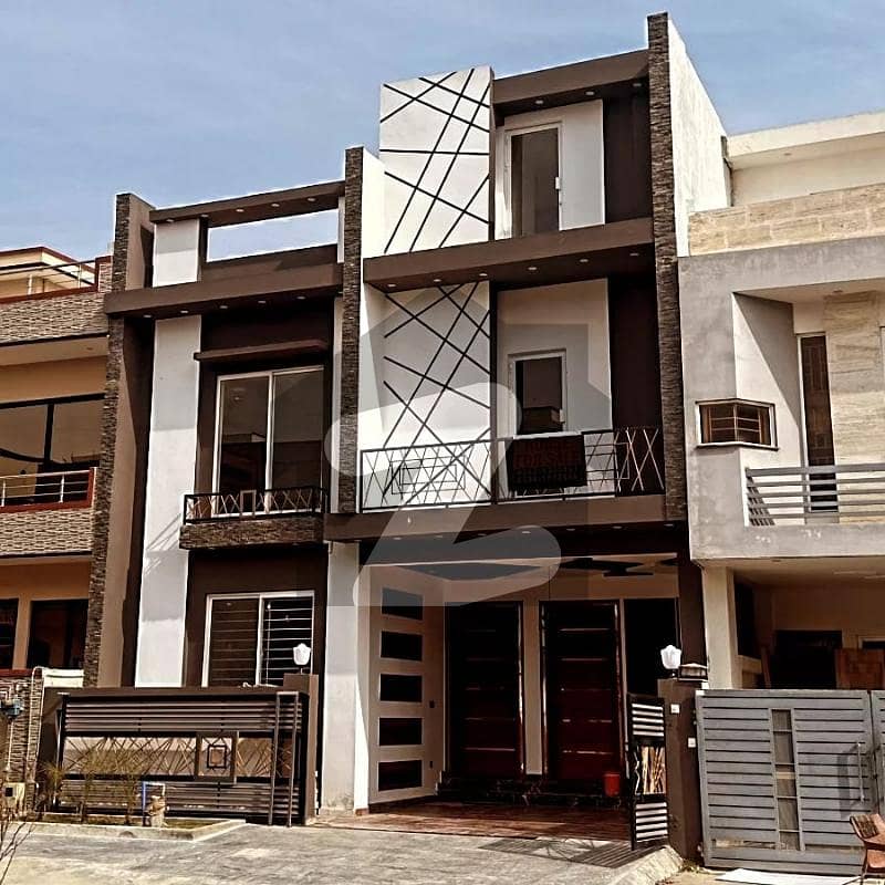 Brand new house available for sale 8 marla G15 lslamabad G15