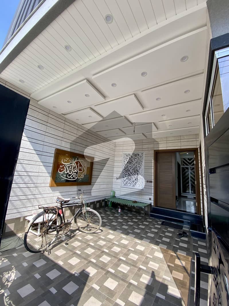 5 Marla Top Notch House up for sale Eden Executive Extension, Eden