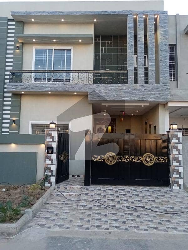 5 Marla brand new house upper portion available for Rent in city