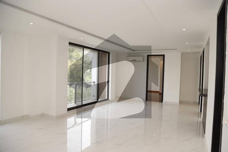 Very Spacious Designer Apartment Gulberg, Lahore ID46865372