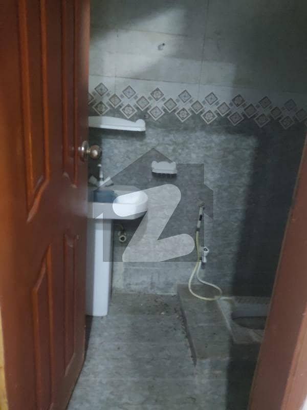 3 Bed DD ,Ground Floor In Kaneez Fafima Society GulshaneKaneez Fatima