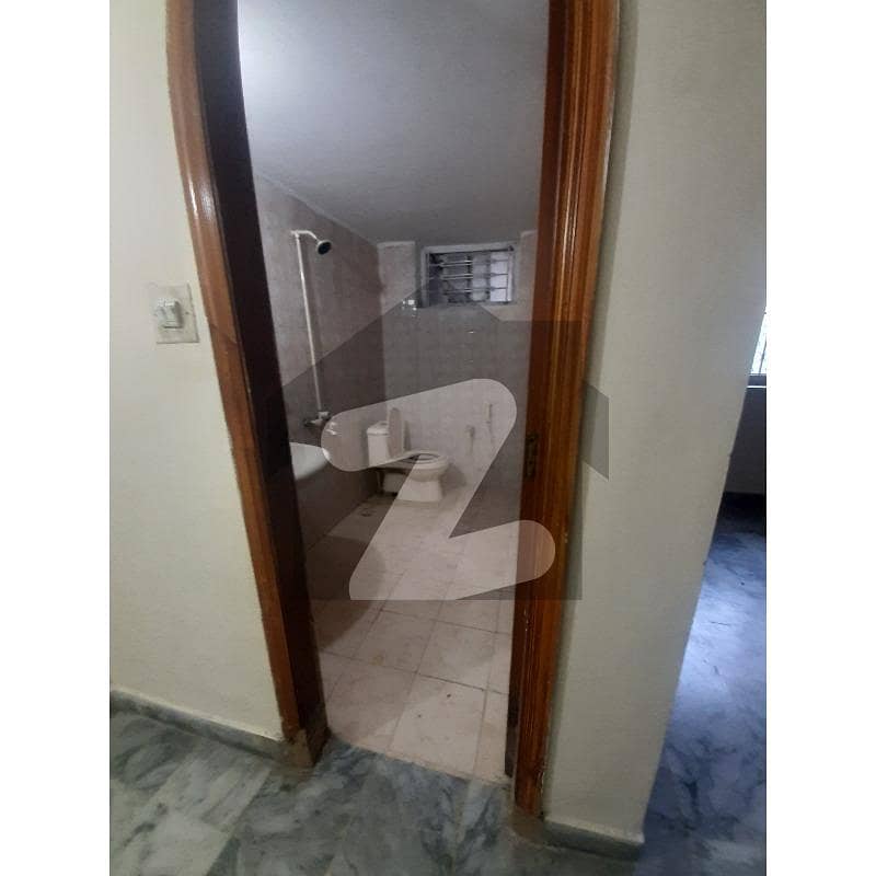 Single Storey 10 Marla House For Rent GulzareQuaid Housing Society