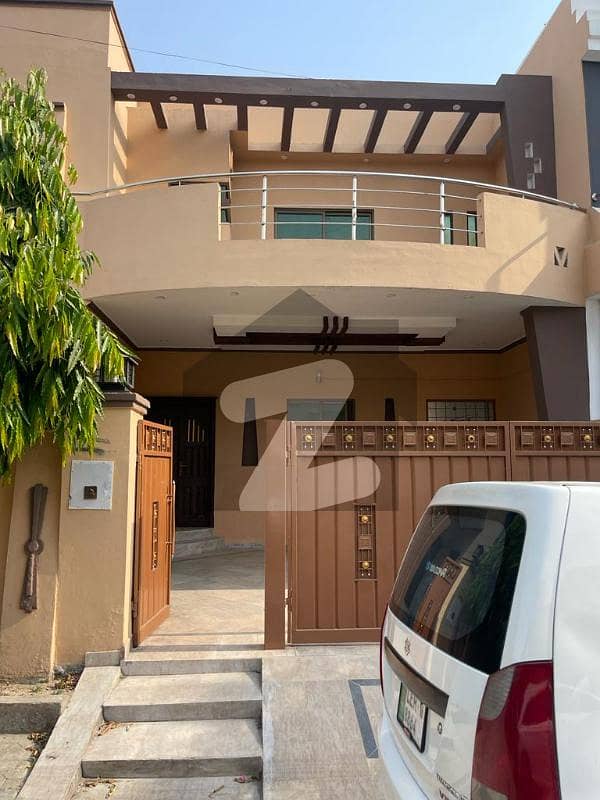 10 Marla House For Sale At Very Reasonable Price Wapda Town Phase 1