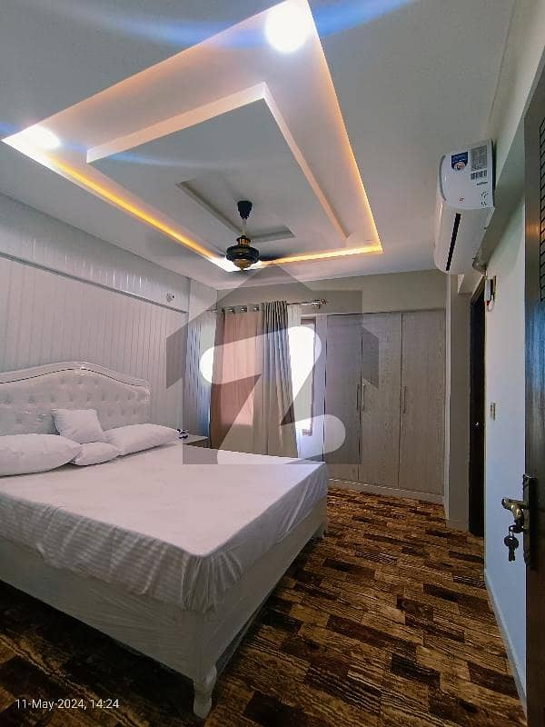 BEAUTIFUL LUXURIOUS 300 SQUARE YARD HOUSE FOR SALE NEAR PARK LANE