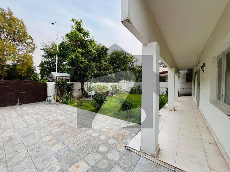 500S/Y 4 Bedrooms House For Rent F7 Islamabad. F7, Islamabad