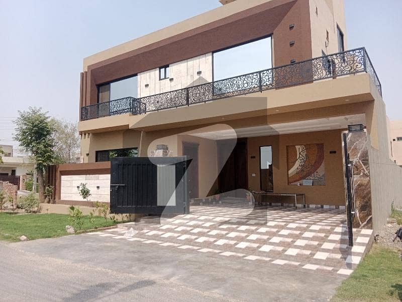 10 marla brand new modern house for sale in johar twon H3 block Johar