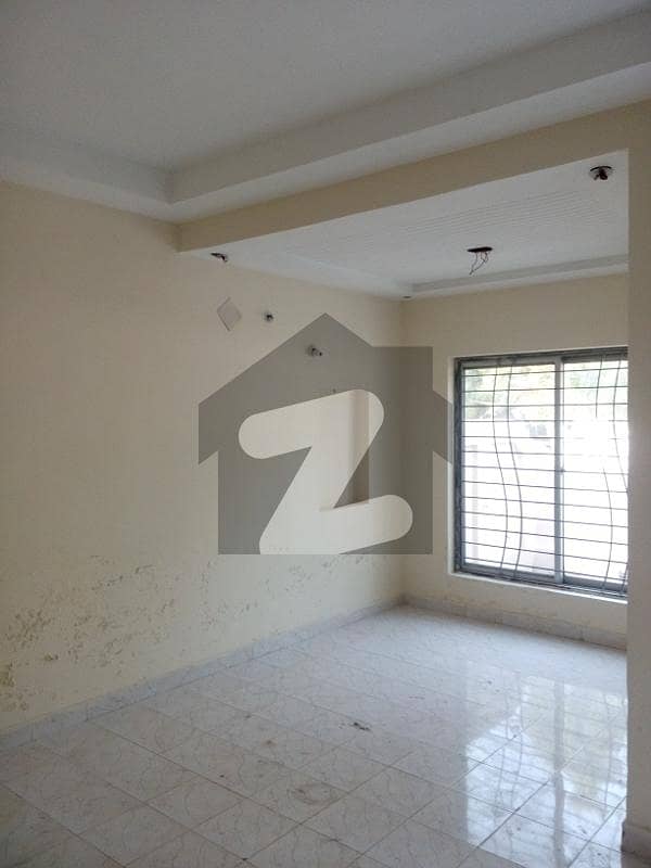 40 Feet Road Beautiful House For Rent In Eden Abad Lahore Main Road