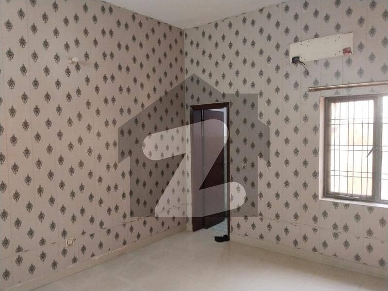 10 marla single story house for rent in pcsir staff colony main college