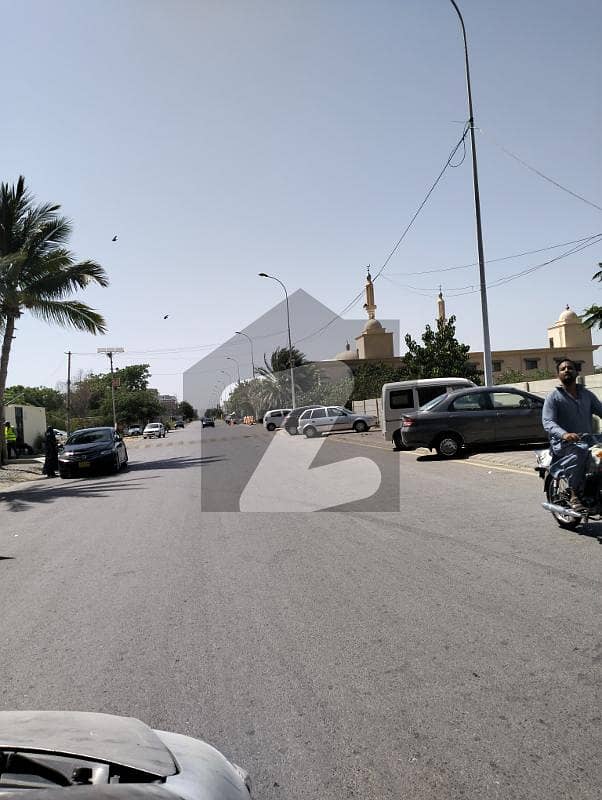 200 SQYDS Commercial Plot on Main KhayabaneShaheen, for sale in AL