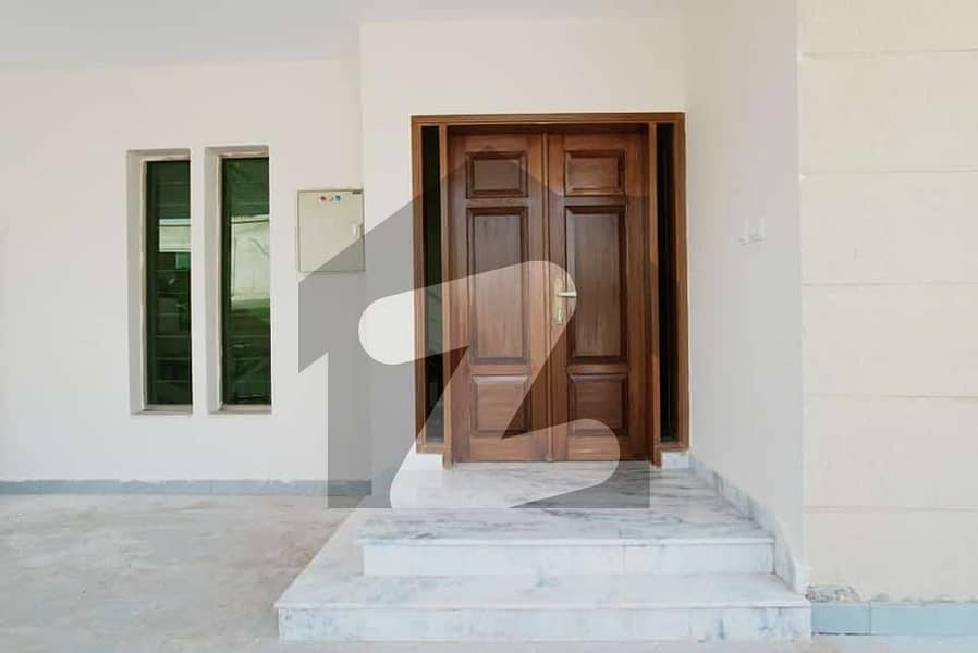 FOR RENT BRAND NEW ASKARI6n WEST OPEN SU/BRIG HOUSE 375sq. yards