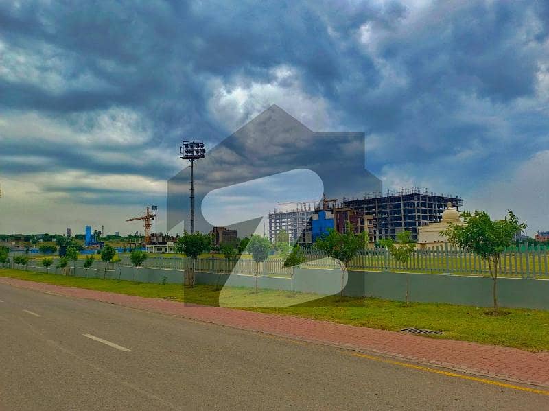 5 Marla Corner Commercial Plot Available For Sale In Mumtaz City