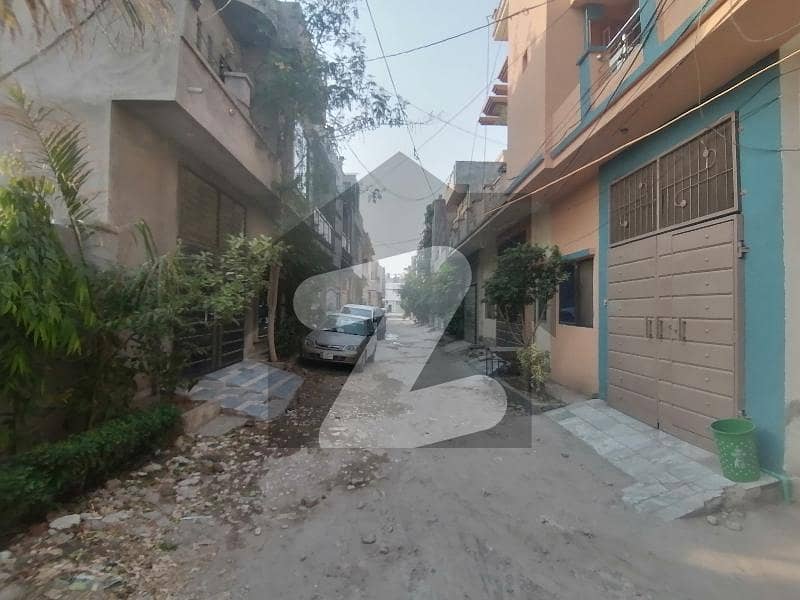 On Excellent Location 3 Marla House For Sale In Ferozepur Road