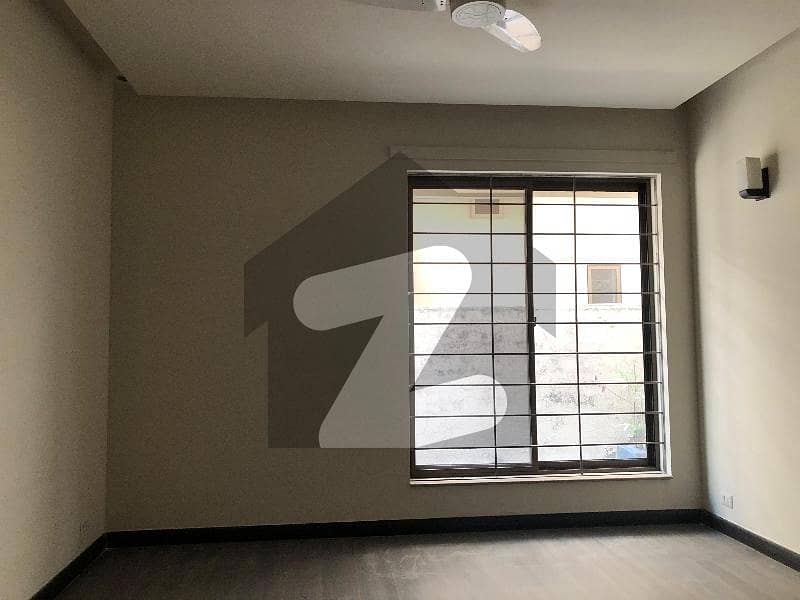 A Fully Renovated Brig House Of 1 Kanal Available For Rent Askari 5