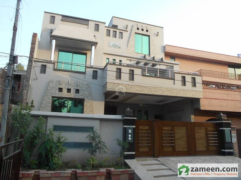 10 Marla Beautiful House For Sale Allama Iqbal Town Karim Block