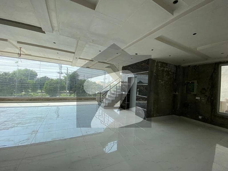 1 Kanal Commercial 3000 Sq. Ft Floor For Rent Near Canal Road Basement Parking G4 Block Johar