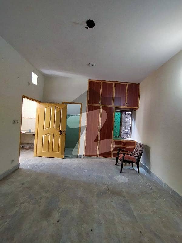 Portion 2nd floor available for rent in canal park, gulberg II. Canal