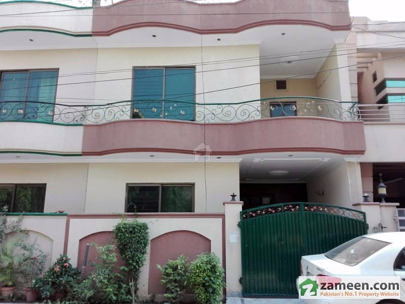 House Is Available For Sale Johar Town Phase 2 Block J2, Johar Town