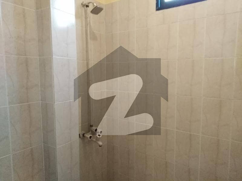 Prime Location 950 Square Feet Flat In Central Badar Commercial Area