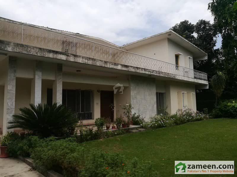 Very Big But Demolishable House For Sale In F8 Islamabad F8, Islamabad