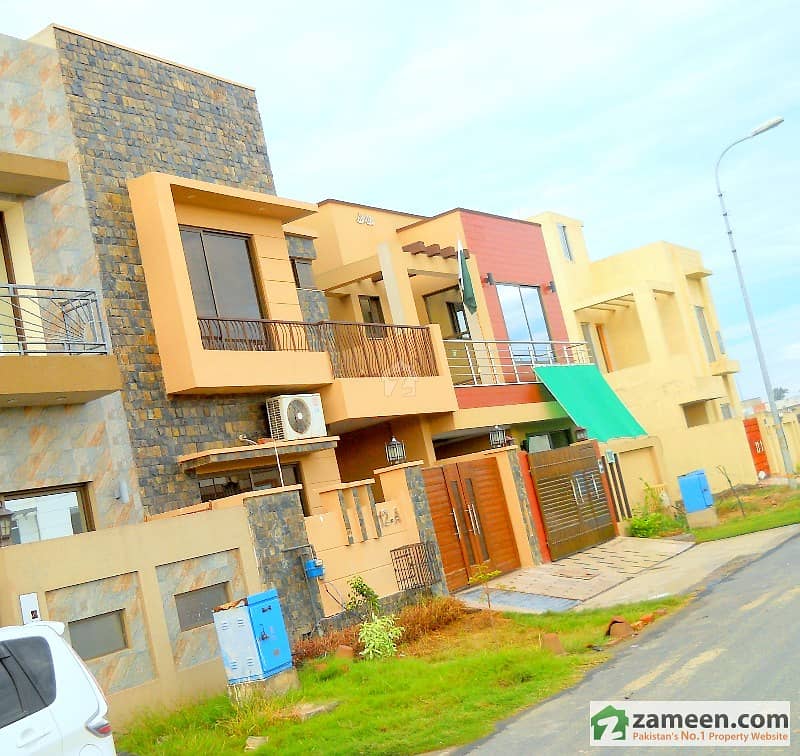 My House 5 Marla Facing Park 12 A Mounds Paragon City Barki Road Lahore