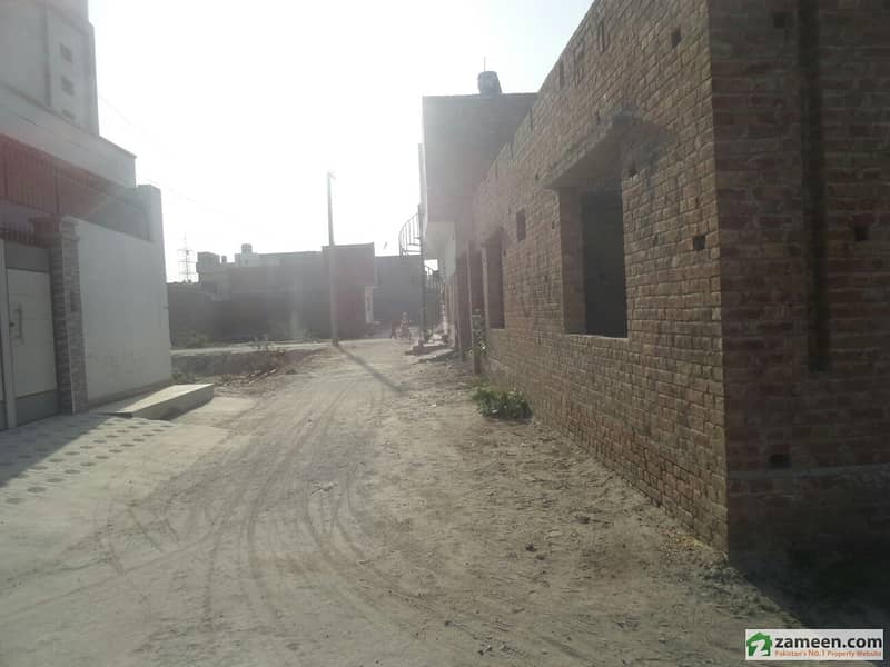 House Is Available For Sale Canal Road, Sahiwal ID9962217
