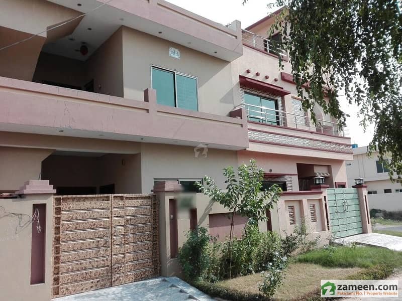 House Is Available For Sale Central Park Housing Scheme, Lahore