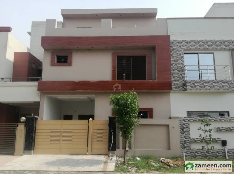 House Is Available For Sale Dream Gardens Phase 1 Block A, Dream