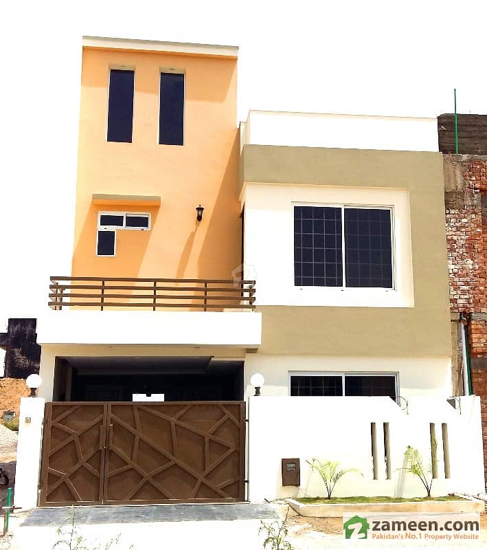 Beautiful 5 Marla House For Sale In Ali Block Phase 8 Bahria Town