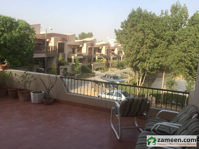 Nhs Karsaz 350 Sq Yard West Open 5 Beds Beautiful House For Rent Navy