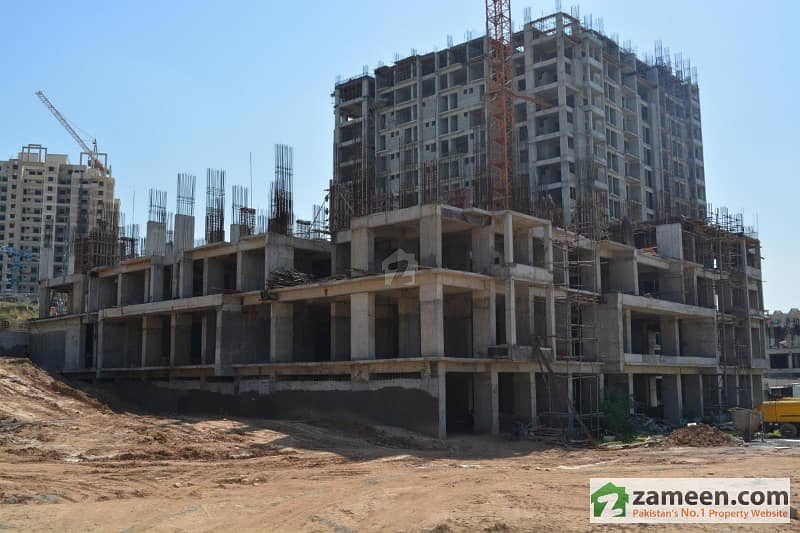 Al Ghurair Giga Luxury 1 to 3 Bedroom Apartments In GIGA HEIGHTS Near