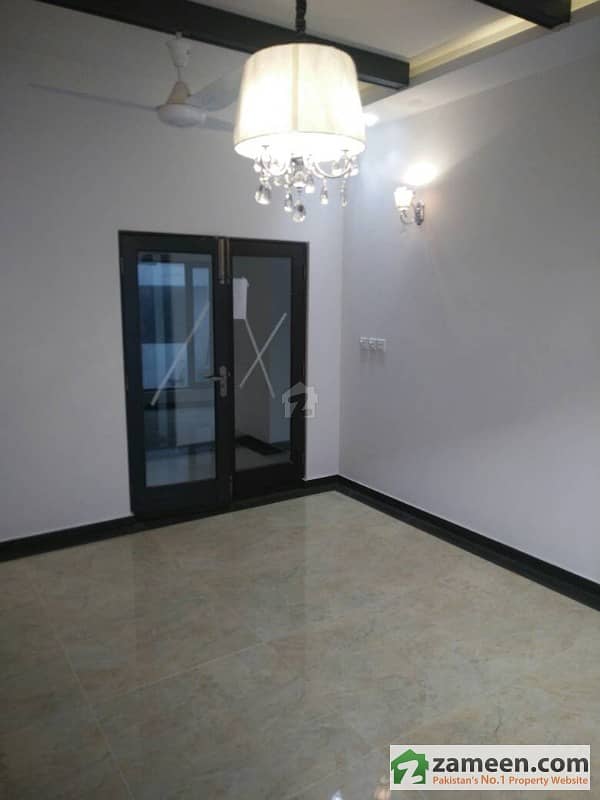 Apartment For Rent 2 Bedrooms Main Ma Jinnah Road Near Daewoo Express M